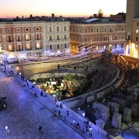 Sull'anfiteatro Lecce
